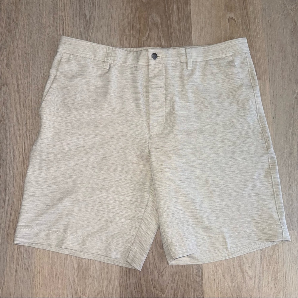 Callaway Men’s Golf Shorts in Beige - Size 36